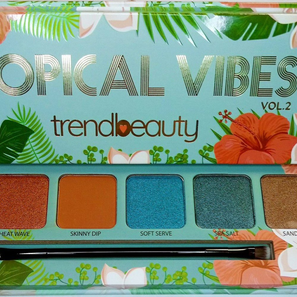 Eyeshadow Makeup Palette Mattes & Shimmers Tones
